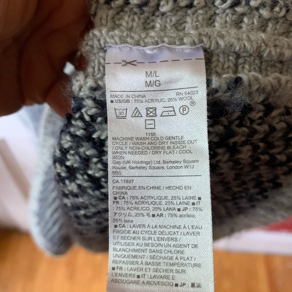 Women’s navy blue and silver knit Gap Turtle Neck Poncho size Medium - Picture 12 of 12